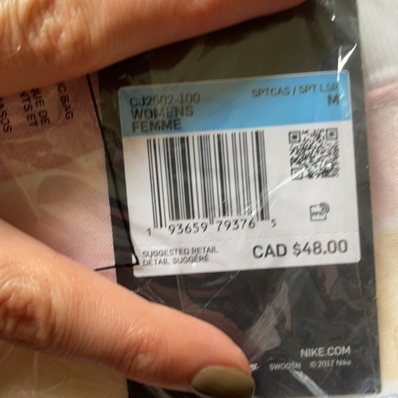 Nike Retro Crop Top - Picture 6 of 8